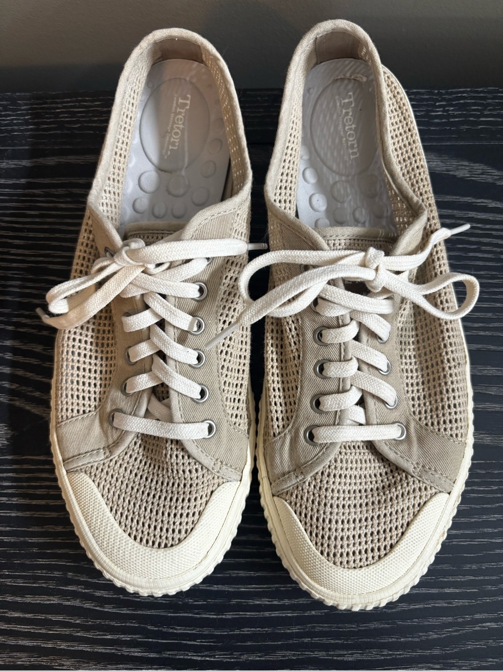 Tretorn Tournament Net Mesh Sneakers Women’s 10.5 Beige Lace Up Comfort Shoes​